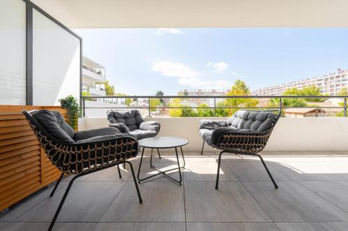 T2 Entre la plage et le Vélodrome-Terrasse / Parking