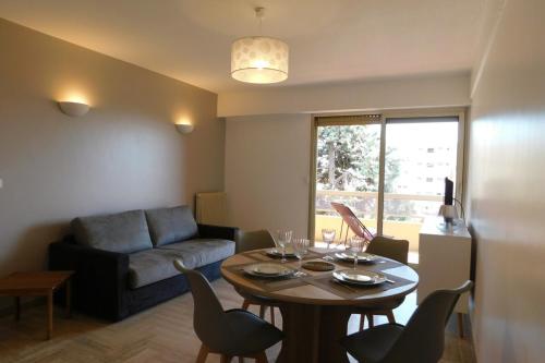 T2 Le Naxos luxury residence with sea view and parking