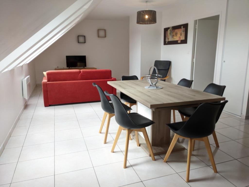 Appartement T2 lumineux à Perros-Guirec, plein centre-ville Résidence Le Village, bâtiment C, appartement 32 4 Place de l'Hôtel de ville 22700 Perros-Guirec