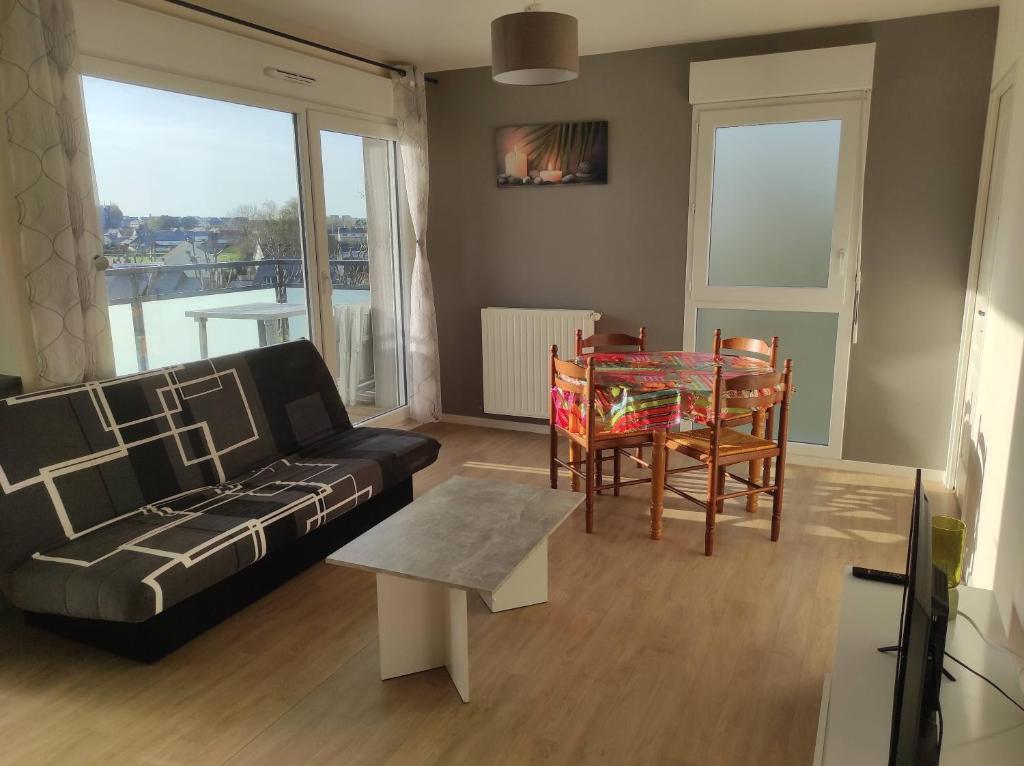 t2 lumineux avec balcon 4 rue du bois herveau, 35400 Saint-Malo