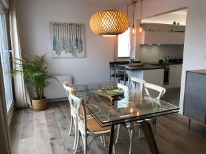 T2 lumineux vue bassin parking wifi PERLIERES