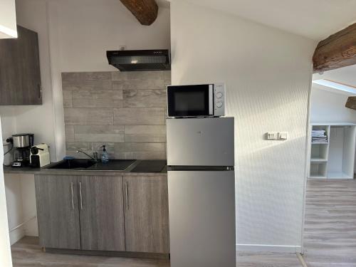 Appartement T2 Mansardé Centre-Ville 3ème étage 30 Avenue Albert 1er 34500 Béziers Languedoc-Roussillon