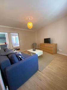 T2 NEUF CENTRE VILLAGE COLLOBRIERES