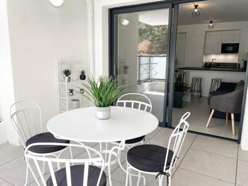 T2 NEUF TERRASSE PRES des PLAGES