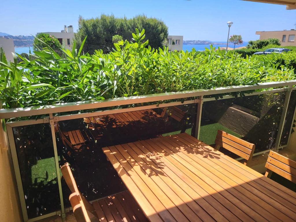 Appartement T2 plage de sable à 300m+ parking gratuit 1065 Boulevard de l'Escourche 83150 Bandol