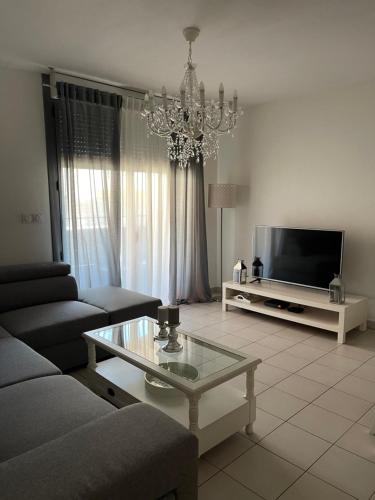 T2 Port Marianne avec balcon et place de parking