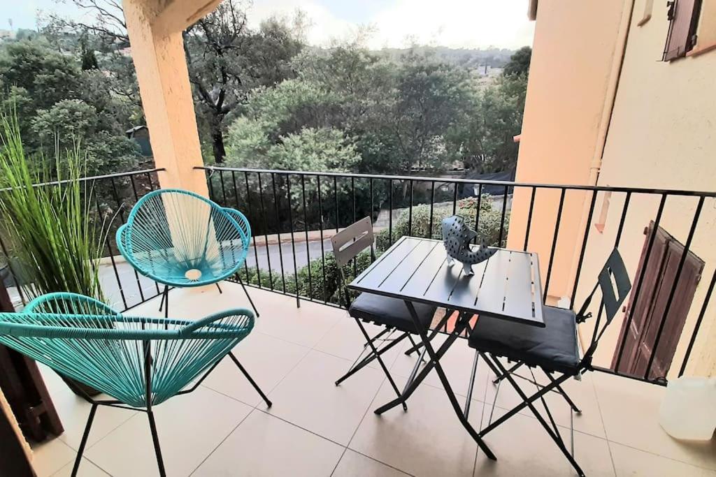 Appartement T2 proche plage de Saint-Clair pour 2 personnes Bâtiment C1 - Appt 219 153 Chemin de la Cascade 83980 Le Lavandou