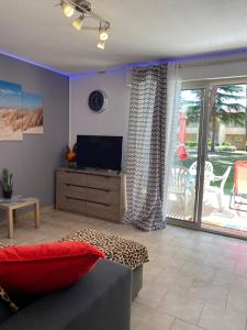 Appartement T2 RDC à Canet en Roussillon Europa 5 pers ,clim, piscine, tennis, parking c10 141 Avenue des Hauts de Canet 66140 Canet-en-Roussillon Languedoc-Roussillon