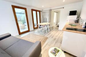 Appartement T2 refait à neuf Hyper Cosy - À 50m des plages 23 Rue Rorh Mez 56260 Larmor-Plage Bretagne