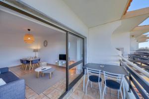 T2 renovated with ocean view Vilamoura