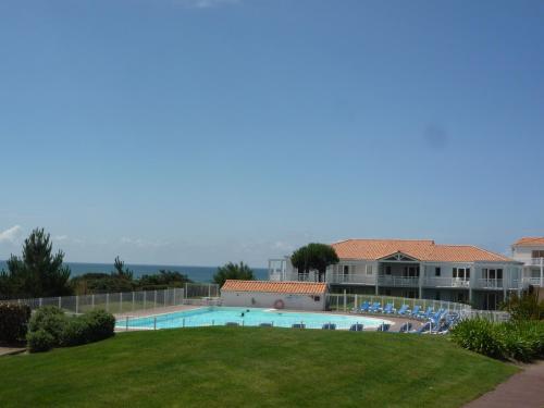 T2 Résidence avec piscine chauffée de mai à sept