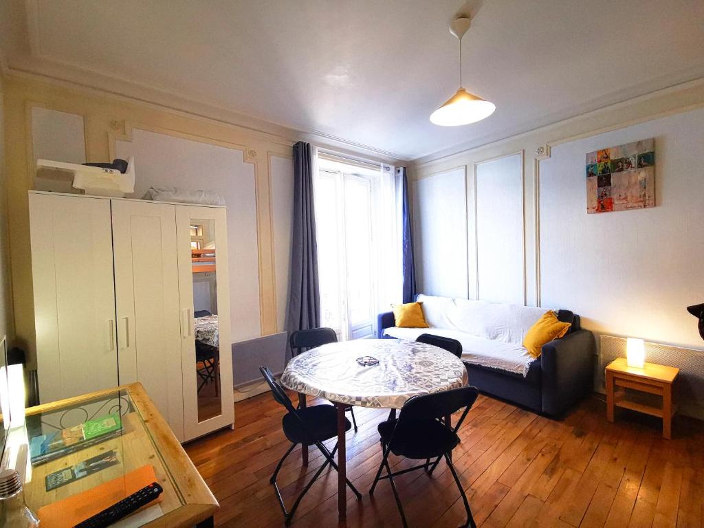 T2 Rez-de-chaussée 40 m2 Vals les bains linge de lit et de toilette non fournis