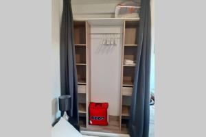 T2 Rez de chaussée climatisé jardin parking privé