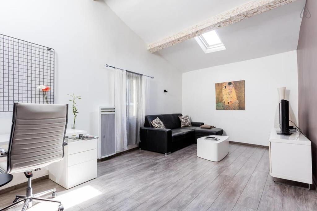 T2 Saint-Anne - Air Rental 18a Rue de la Valfere, 34000 Montpellier