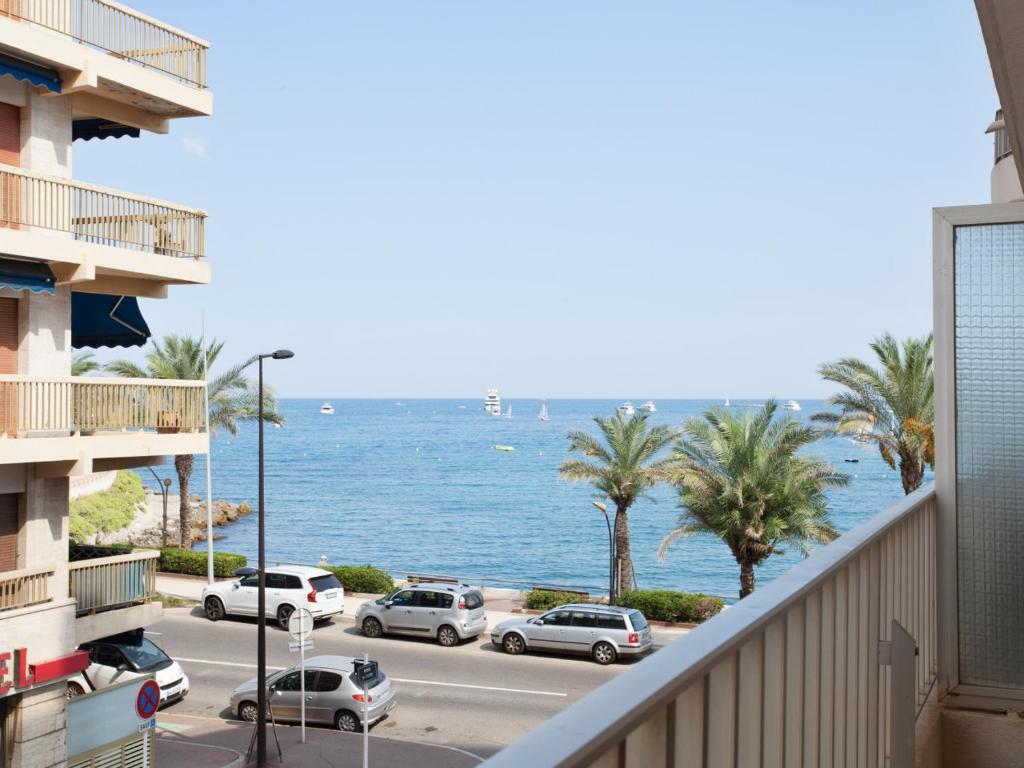 Appartement T2 spacieux avec balcon à quelques pas du Vieil Antibes - Welkeys 8 Avenue de l'Ilette 06600 Antibes