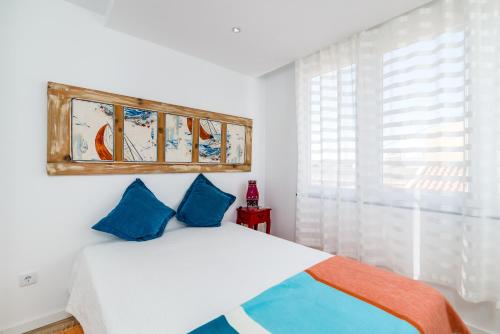T2 Tiles Apartment Estoril