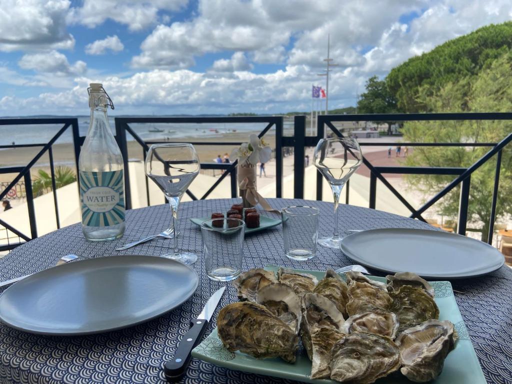 T2 Vue exceptionnelle sur le bassin d'Arcachon appartement n* 104, 1 ère étage 2 Place louis David 33510 Andernos les Bains, 33510 Andernos-les-Bains