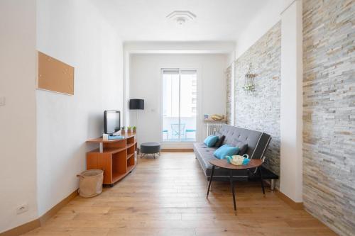 T2 ** VUE MER ** BALCON ** PLAGE CATALANS