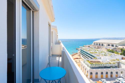 T2 ** VUE MER ** BALCON ** PLAGE CATALANS