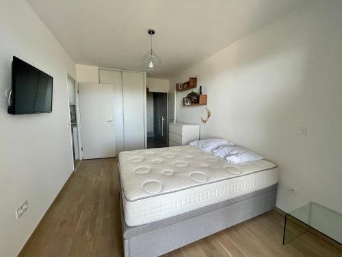 T2 VUE MER - ENTREE DE VILLE