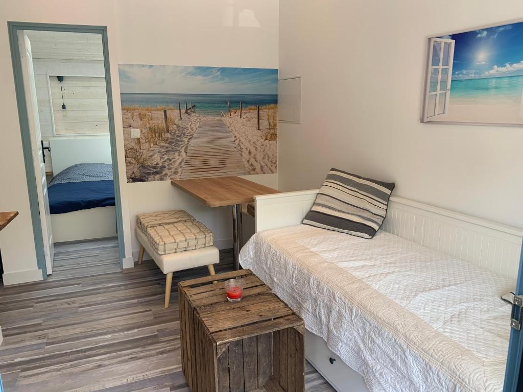 Appartement T2 vue sur le parc proche mer et île de ré 26 Rue de Beauséjour 17137 Le Plomb