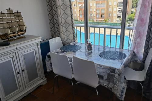 T2 with Veranda residence with pool !
