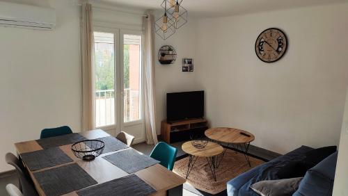 T3 45M2, Cap d'Adge,Secteur Falaise,4-6 pers,Clim,100m plage