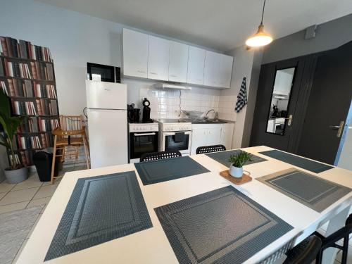 T3 50m2 Lumineux proche mairie - plein centre