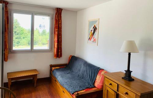 T3 - 6 PERS - PIEDS DES PISTES + PISCINE BALCON