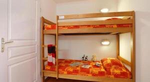 T3 - 6 PERS - PIEDS DES PISTES + PISCINE BALCON