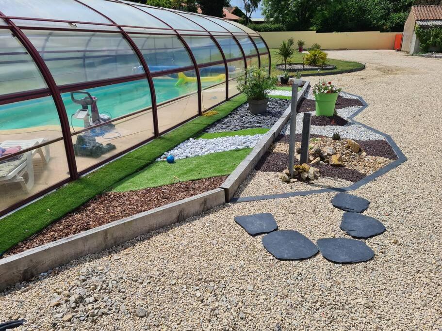 t3 au rez de jardin d une maison 64600 Anglet