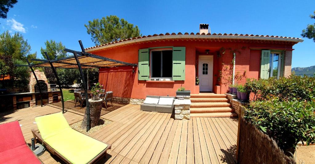 T3 avec jardin dans Villa Rocaille 10 Avenue du Picouveau, 13260 Cassis