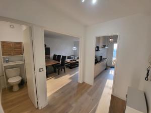 T3 avec magnifique vue montagne, 3 étoiles, piscine et parking, clim