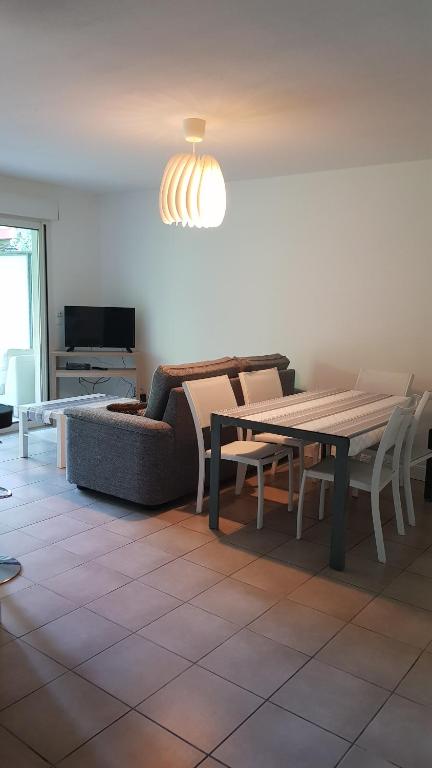 Appartement T3 avec sa terrasse ensoleillée 8 Chemin de Lannot 64100 Bayonne