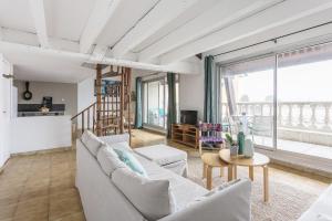 T3 avec TERRASSE avec VUE EXCEPTIONNELLE sur les QUAIS de SETE