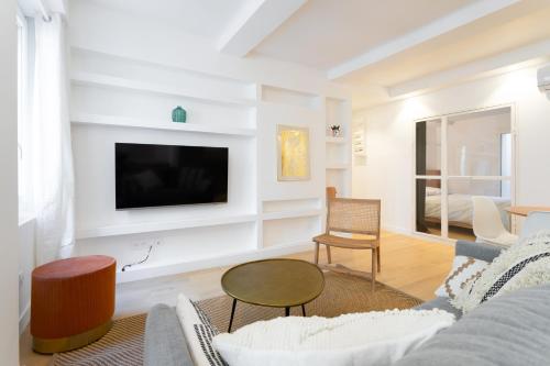 T3 ** BALCON ** VIEUX PORT ** CENTRE