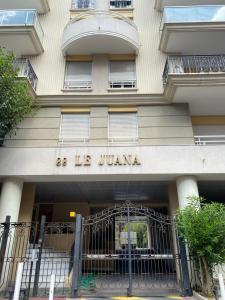 Appartement T3 climatisé Villa Juana avec parking et proche plage 88 Boulevard Raymond Poincaré 06160 Antibes Provence-Alpes-Côte d\'Azur