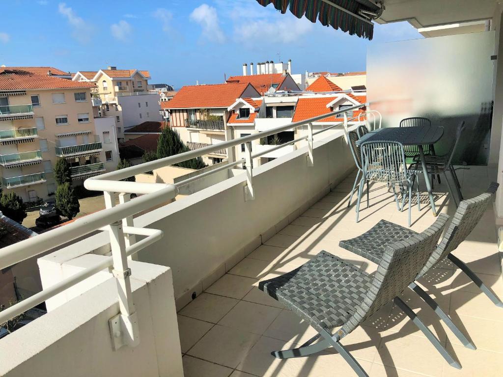 Appartement T3 confort parking centre PALMA 37 avenue du General de Gaulle 33120 Arcachon