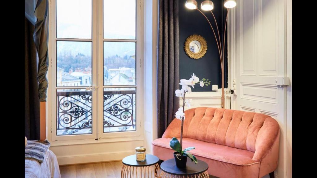 T3 Cosy 4 personnes avec parking prox. Lyon 8 69200 Vénissieux