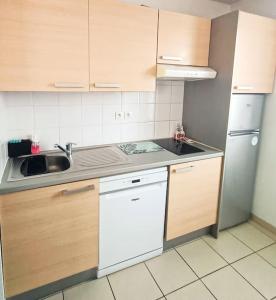 T3 Cosy 4 personnes avec parking prox. Lyon 8
