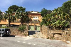 T3 de standing avec grande terrasse vue colline