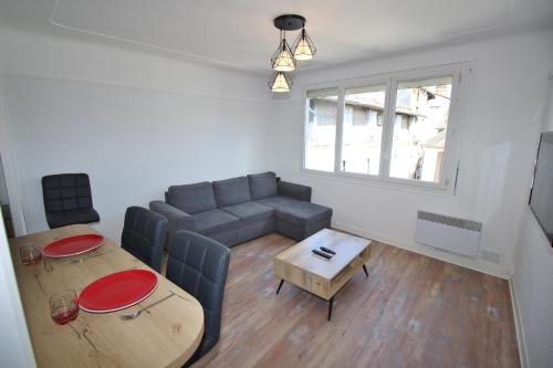 Appartement Appartement T3 entièrement rénové 3 Rue de la Fontaine Bagnères-de-Bigorre