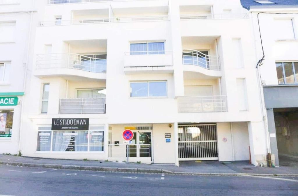 Appartement T3 hypercentre avec terrasse et, parking 4 Place Locronan 29000 Quimper