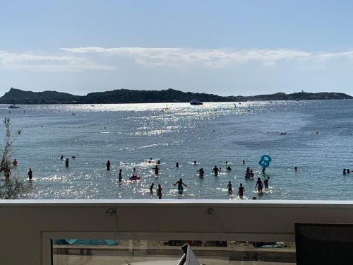 T3 Les pieds dans l'eau, plage du Cros, vue mer