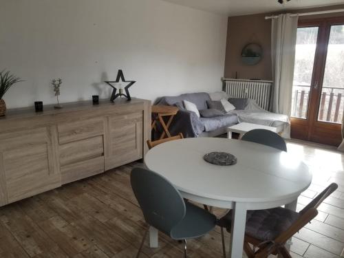 Appartement T3 lumineux avec balcon Guillestre france