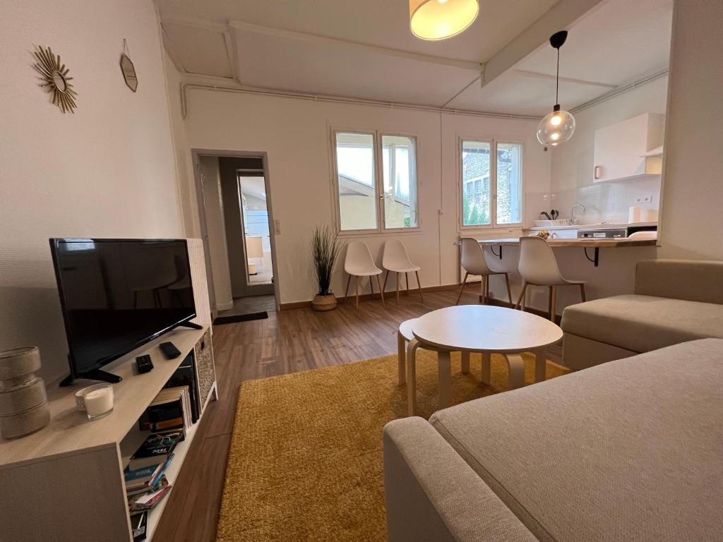 Appartement T3 proche gare et centre ville avec wifi 12 Rue Saint-Gervais 24000 Périgueux