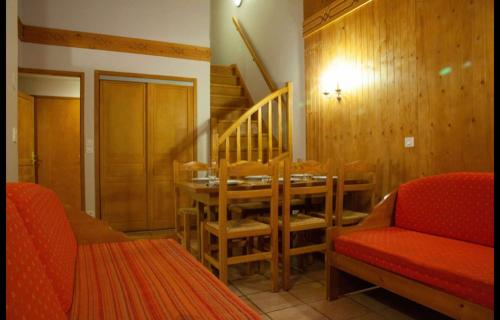 T3 Val Cenis 5/7 personnes 50m2 ski au pieds