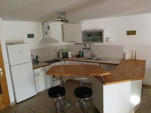 Appartement T4 cosy et familial en bord de pistes Puy-Saint-Pierre france