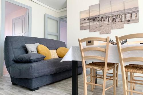 T4 fully renovated 3 bedrooms close to the Tram #BR