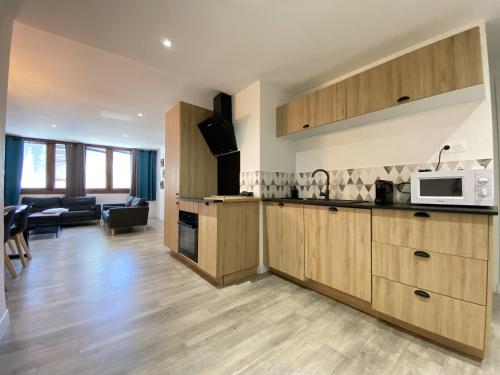 T4 Gambetta Parking-Clim 5-10’’GARE/Plage WIFI